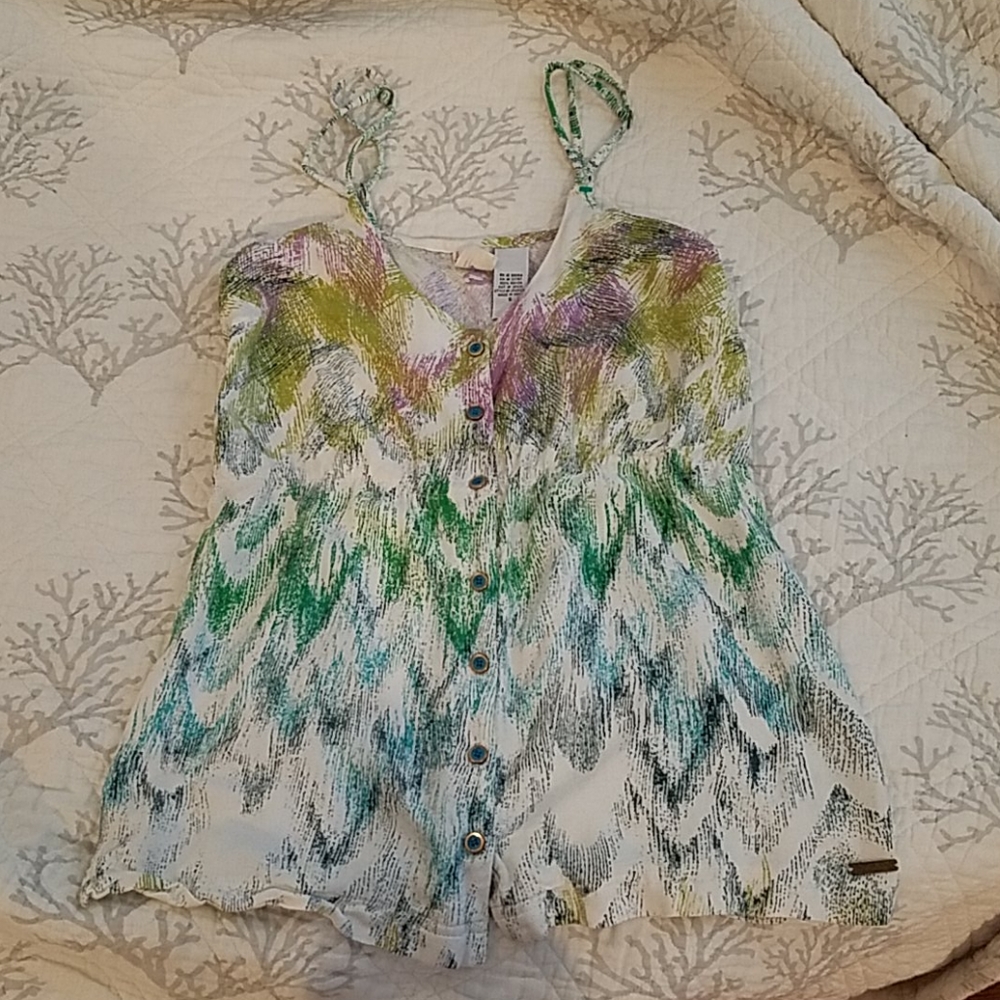 Super pretty billabong camisole.